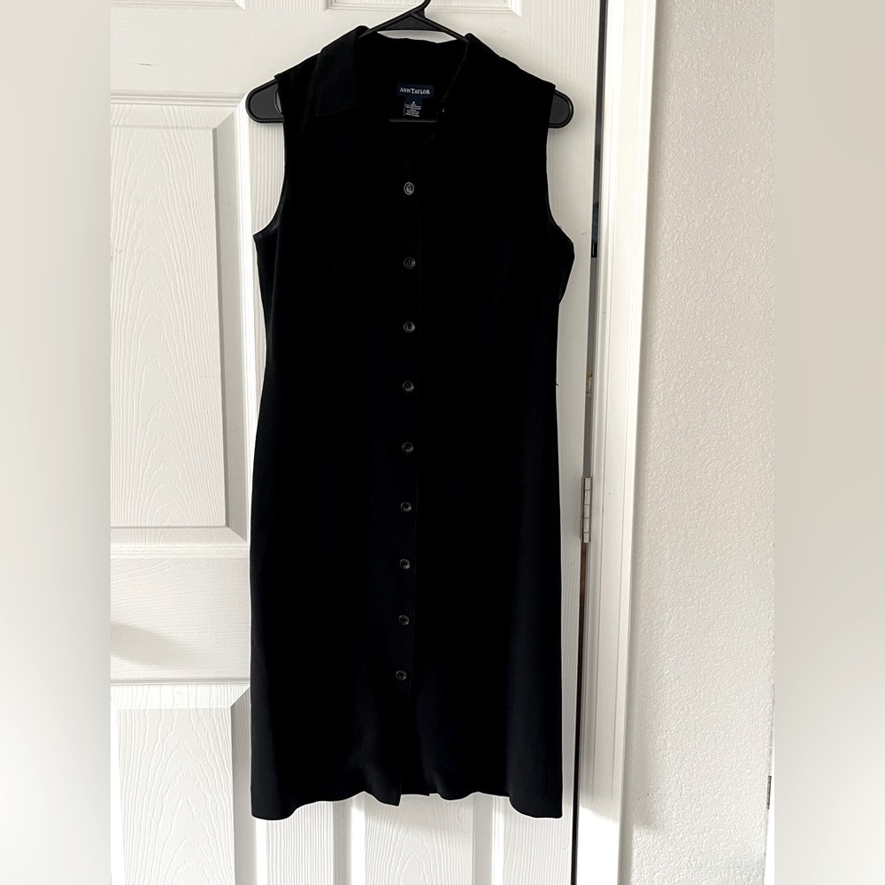 Ann Taylor Button Down Dress, size 8